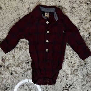 *GENTLY WORN* OshKosh 6 Months B'Gosh baby-boys "Button Down Shirt" Bodysuit